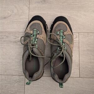 Timberland Ladies Outdoor Performance Hiking Shoes in Size 7.5 Preloved